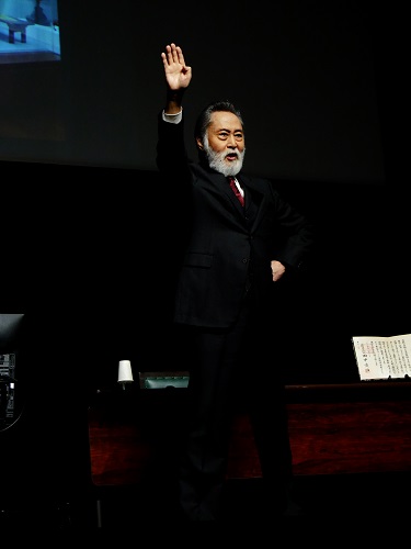 癩王のテラス」の一場面の再現